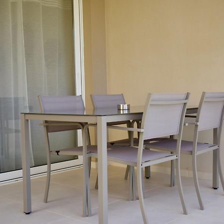 Resitour - Aphrodite Beachfront Pirgos Psilonerou Room photo
