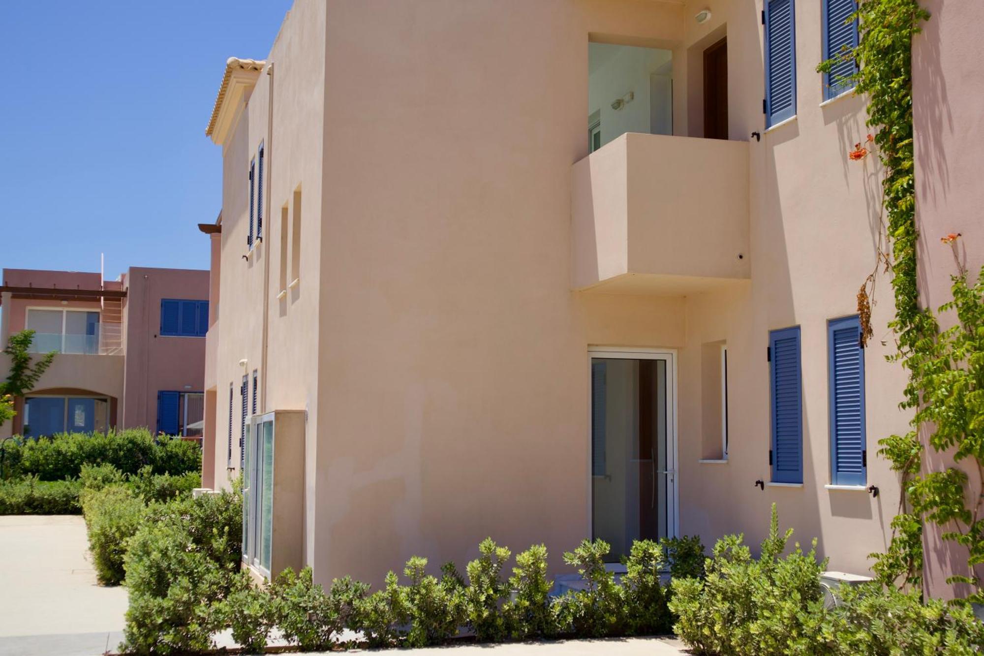 Resitour - Aphrodite Beachfront Pirgos Psilonerou Room photo